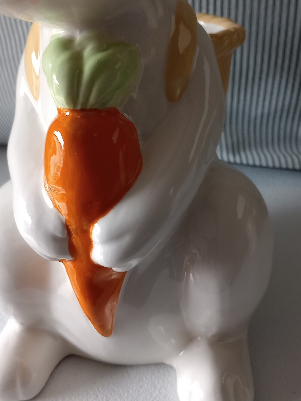 Rae Dunn White Ceramic "Hippity Hop" Rabbit Bunny Basket Spring Planter Figurine - Picture 10 of 13